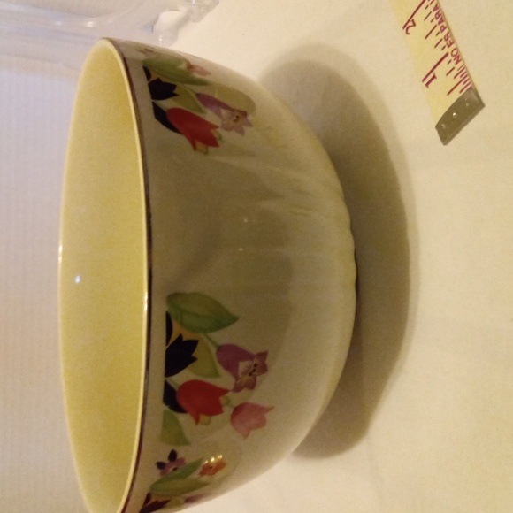 Halls Superior Quality Bowl - Picture 3 of 5